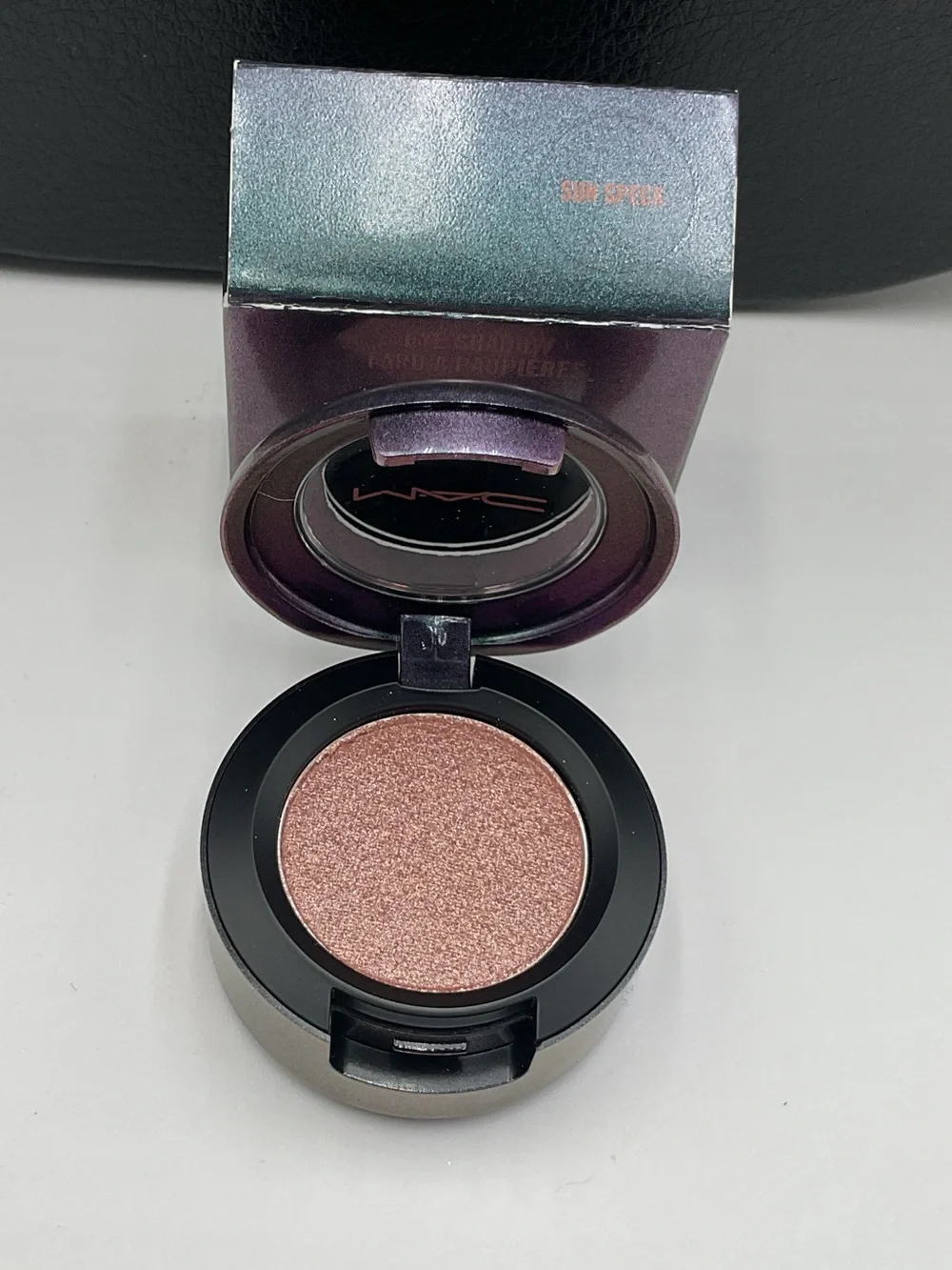 MAC Cosmetics Veluxe Pearl Eyeshadow in Sun Speck - BNIB, LE & Discontinued